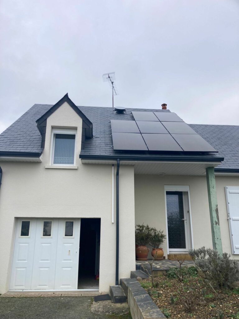 maison-avec-panneau-solaire